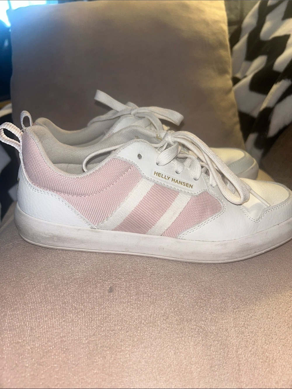 Helly Hansen Berge Viking 81 Leather sneakers in white and pink. - Picture 5 of 5